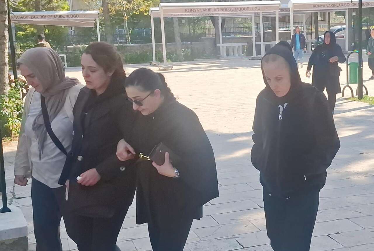 Konya’da yürek yakan veda! Kahvehanede öldürülen İbrahim Aktaş toprağa verildi 12